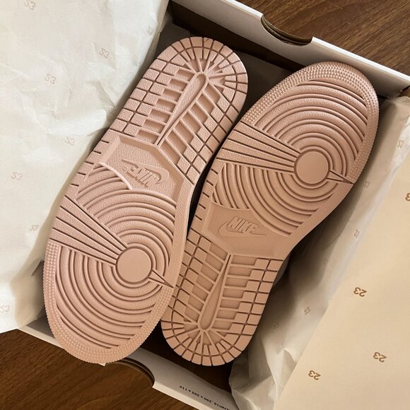 Nike Air Jordan 1 Low Pink - Picture 3 of 5